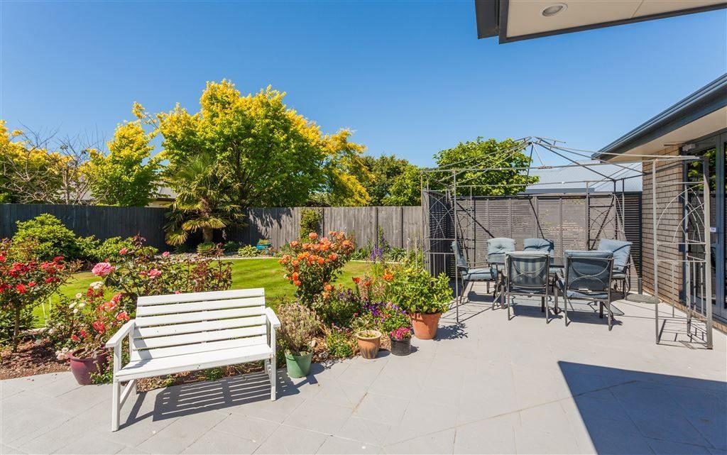 Perfect Home, Stunning Gardens - Aidanfield Gardens Bellissimo Christchurch Exterior foto