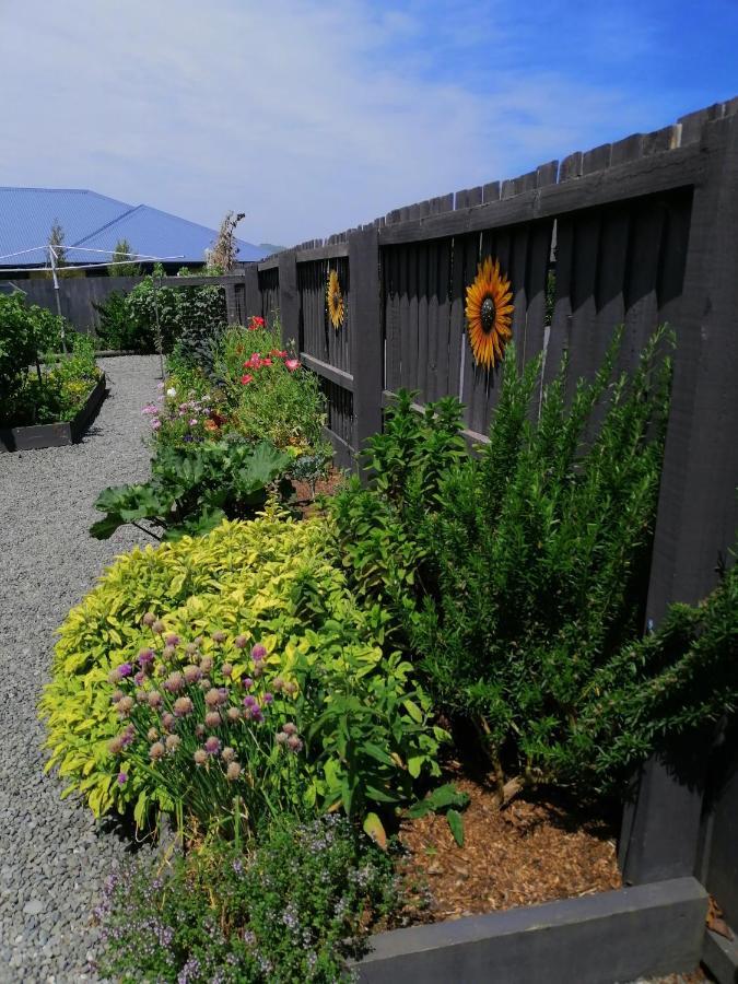 Perfect Home, Stunning Gardens - Aidanfield Gardens Bellissimo Christchurch Exterior foto